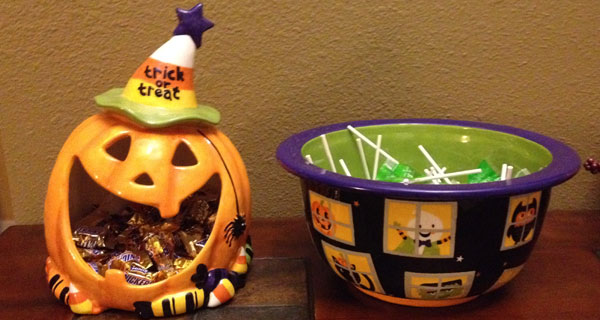 Halloween, candy, Halloween candy, toddlers, crunchy moms, chocolate, holiday, organic, crunchy, sweet tooth, health, crunchy mom, sweets